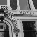 Wet van de stroomversnelling